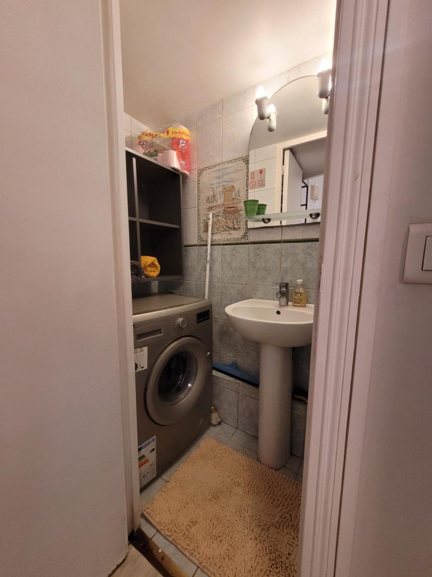 Cozy And Nice Homestay Room - Chambre D'Hote パリ エクステリア 写真
