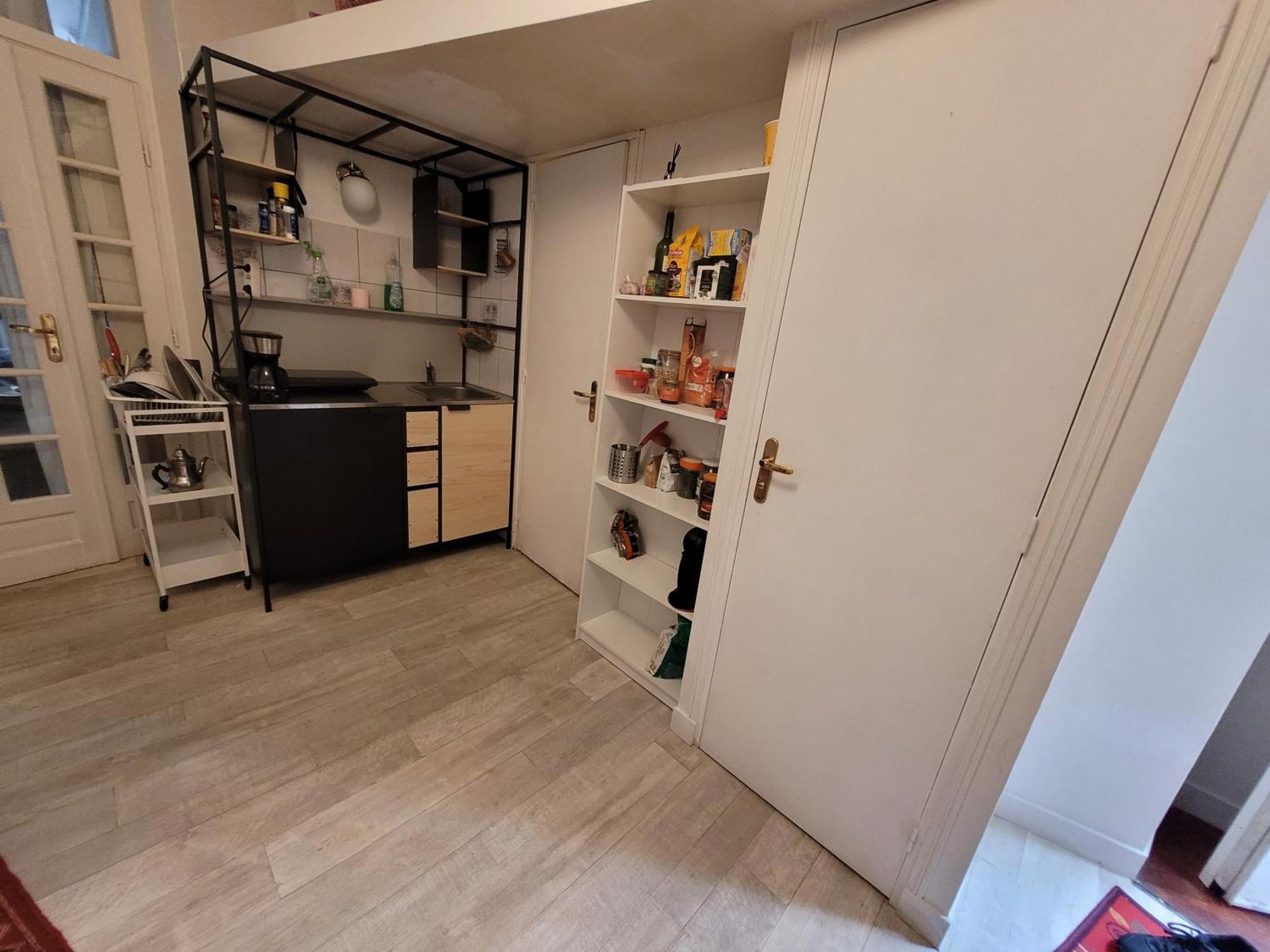 Cozy And Nice Homestay Room - Chambre D'Hote パリ エクステリア 写真