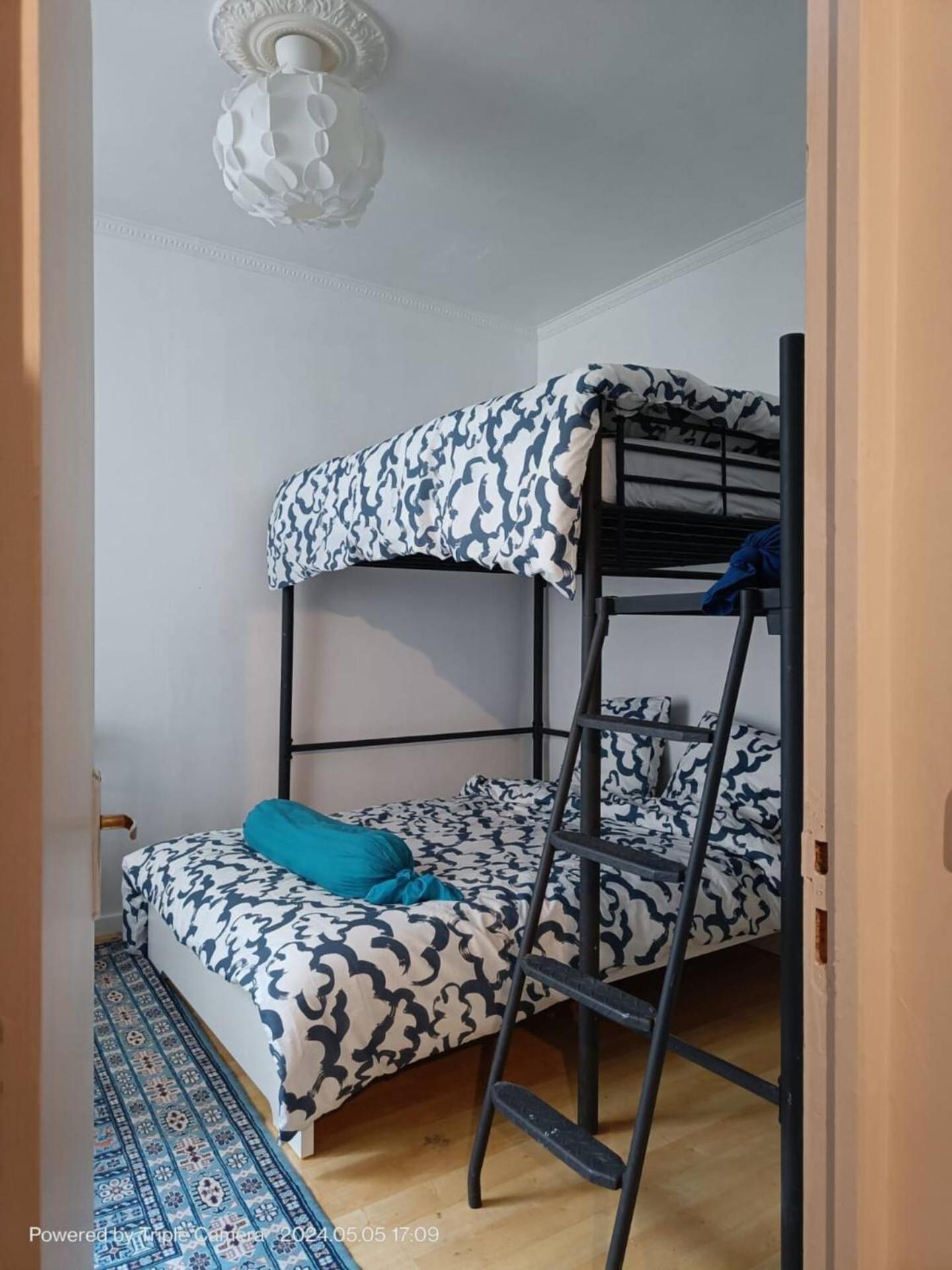 Cozy And Nice Homestay Room - Chambre D'Hote パリ エクステリア 写真